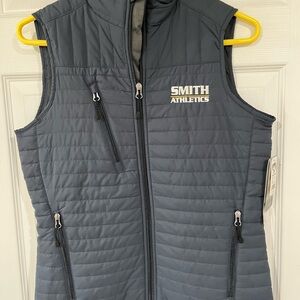 NWT Storm Creek Blue Vest, Blue, Size Small, zip Closure, 3 Zip Pockets